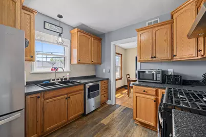716  23rd St, La Crosse, WI 54601 - Photo 5