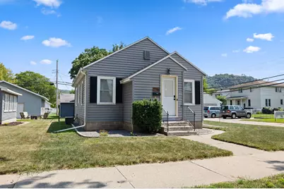 716  23rd St, La Crosse, WI 54601 - Photo 1