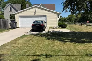 131 Reed St, Plymouth, WI 53073 - Photo 3