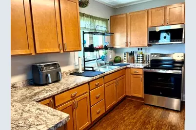 131  Reed St, Plymouth, WI 53073 - Photo 9