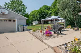 5859 N 119th St, Milwaukee, WI 53225 - Photo 39