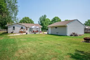5859 N 119th St, Milwaukee, WI 53225 - Photo 37