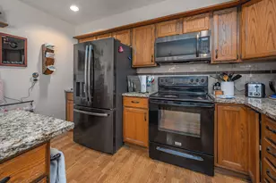 5859 N 119th St, Milwaukee, WI 53225 - Photo 11