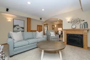 2147 Inverness Dr, Waukesha, WI 53186 - Photo 53
