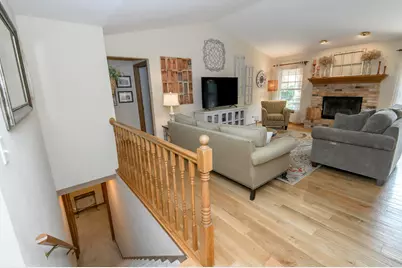 2147  Inverness Dr, Waukesha, WI 53186 - Photo 51