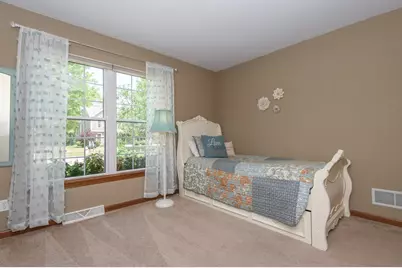 2147  Inverness Dr, Waukesha, WI 53186 - Photo 49