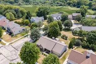 2147 Inverness Dr, Waukesha, WI 53186 - Photo 95