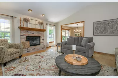 2147  Inverness Dr, Waukesha, WI 53186 - Photo 29