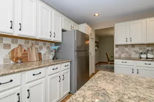 2147 Inverness Dr, Waukesha, WI 53186 - Photo 23