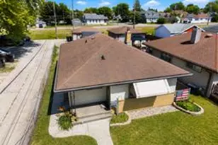 2113 Grove Ave, Racine, WI 53405 - Photo 5