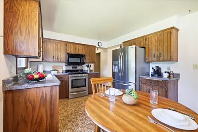 4938 S 69th St, Greenfield, WI 53220 - Photo 11