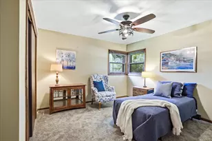 4938 S 69th St, Greenfield, WI 53220 - Photo 13