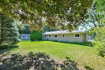 12810 W Balboa Dr, New Berlin, WI 53151 - Photo 33
