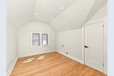 119 E Ohio Ave, Milwaukee, WI 53207 - Photo 25