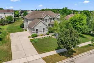 700 Creekwood Dr, West Bend, WI 53095 - Photo 51