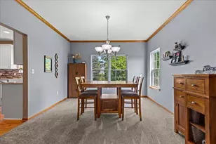 700 Creekwood Dr, West Bend, WI 53095 - Photo 9