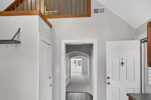 2921 S Howell Ave, Milwaukee, WI 53207 - Photo 7