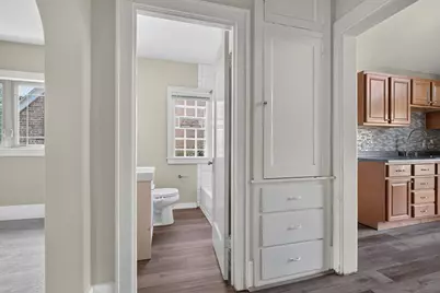 2921 S Howell Ave #2923, Milwaukee, WI 53207 - Photo 9