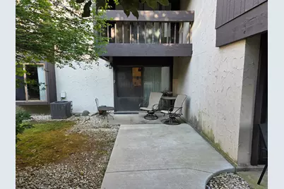 2450 W Good Hope Rd #49, Glendale, WI 53209 - Photo 5