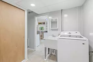 1930 N 121st St, Wauwatosa, WI 53226 - Photo 27