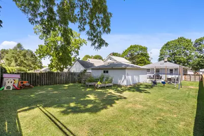 1117  Ellis St, Waukesha, WI 53186 - Photo 5