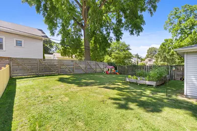 1117  Ellis St, Waukesha, WI 53186 - Photo 7