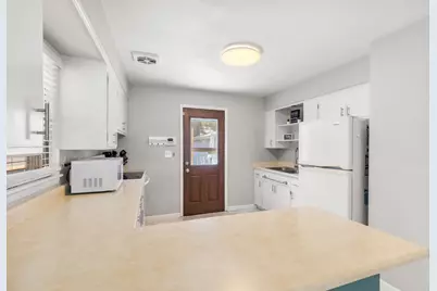 1117  Ellis St, Waukesha, WI 53186 - Photo 11