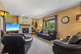 5120 Old Farm Rd, Racine, WI 53402 - Photo 9