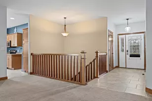4086 Pineview St, Onalaska, WI 54650 - Photo 5