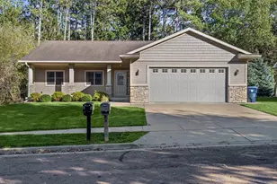4086 Pineview St, Onalaska, WI 54650 - Photo 3
