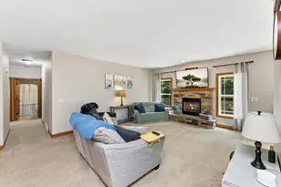 4086 Pineview St, Onalaska, WI 54650 - Photo 5