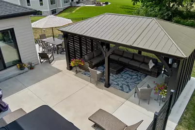13680 W Upland Ridge Ct, New Berlin, WI 53151 - Photo 31