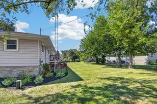 N2445 Fisk Dr, Bloomfield, WI 53105 - Photo 37
