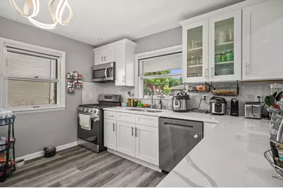 3712 W Kiley Ave, Milwaukee, WI 53209 - Photo 5