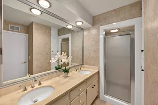 229 W Indian Creek Ct, Fox Point, WI 53217 - Photo 29