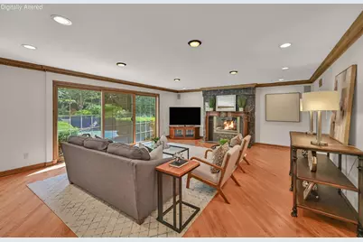 229 W Indian Creek Ct, Fox Point, WI 53217 - Photo 15