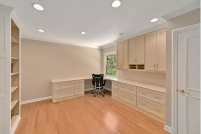 229 W Indian Creek Ct, Fox Point, WI 53217 - Photo 31