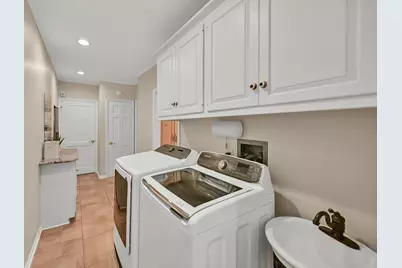229 W Indian Creek Ct, Fox Point, WI 53217 - Photo 19