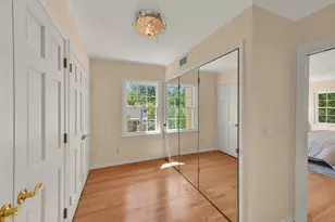 229 W Indian Creek Ct, Fox Point, WI 53217 - Photo 25