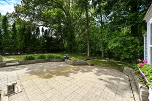 1065 Lower Ridgeway, Elm Grove, WI 53122 - Photo 33
