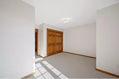 13510 W Edgewood Ct, New Berlin, WI 53151 - Photo 29