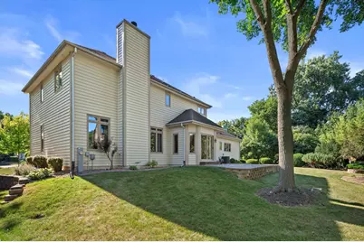 13510 W Edgewood Ct, New Berlin, WI 53151 - Photo 41