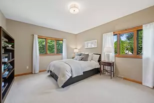 13510 W Edgewood Ct, New Berlin, WI 53151 - Photo 17