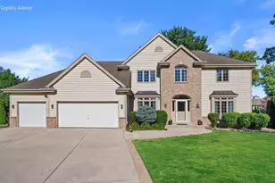 13510 W Edgewood Ct, New Berlin, WI 53151 - Photo 1