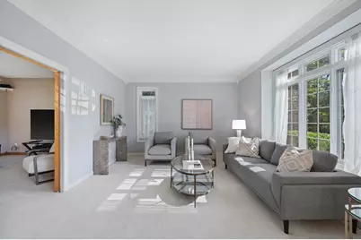 13510 W Edgewood Ct, New Berlin, WI 53151 - Photo 5