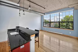 311 E Erie St, Milwaukee, WI 53202 - Photo 9