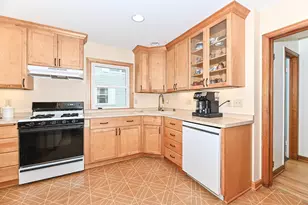 3038 S 55th St, Milwaukee, WI 53219 - Photo 13