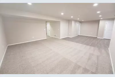 7850 W Mourning Dove Ln, Mequon, WI 53097 - Photo 27