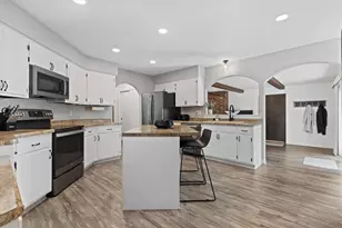 732 S Grandview Blvd, Waukesha, WI 53188 - Photo 11