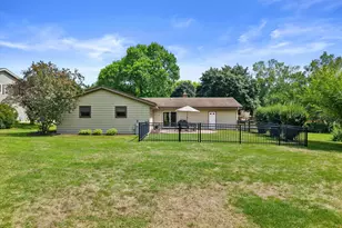 732 S Grandview Blvd, Waukesha, WI 53188 - Photo 33